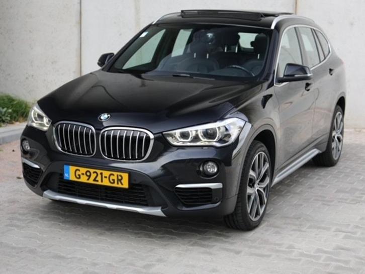 Zeer nette BMW X1 Sdrive20i 192pk Aut 2019 Zwart-APK Sept 27, Auto's, BMW, Particulier, X1, ABS, Achteruitrijcamera, Adaptieve lichten