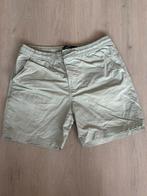 Lichtgroene korte broek (maat L), Ophalen