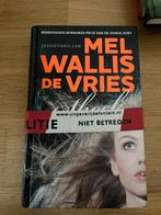 Mel Wallis de Vries - Shock, Ophalen of Verzenden, Zo goed als nieuw, Mel Wallis de Vries