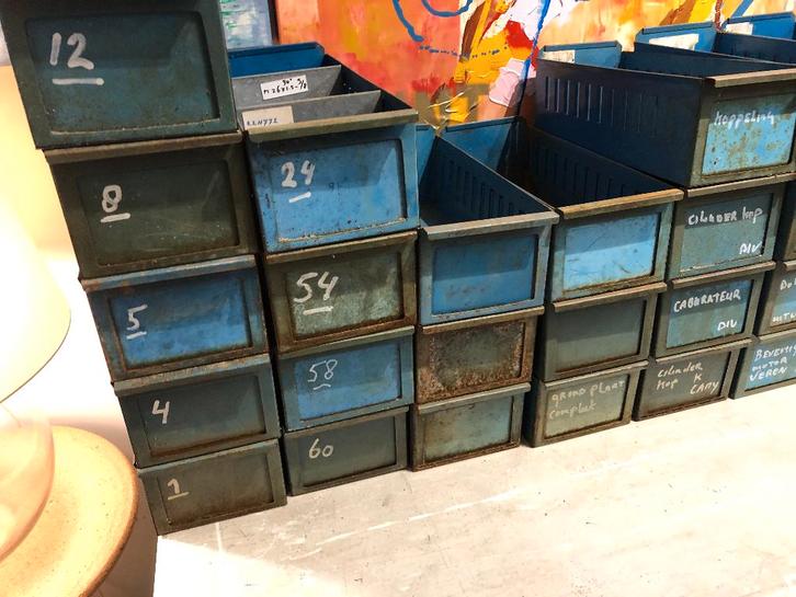 De laatste Industriële Partij Metalen Magazijn Bakken., Antiek en Kunst, Curiosa en Brocante, Ophalen of Verzenden