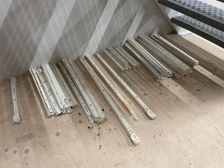 Grote partij Blum ladegeleiders, Hobby en Vrije tijd, Knutselen, Nieuw, Materiaal, Ophalen