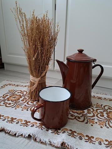 Bruin emaille koffie kan en mok hoogte kan 20 cm prijs pst beschikbaar voor biedingen