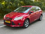 Ford Focus 1.0 Ecoboost 74KW 5-D 2013 Rood, Auto's, 635 kg, 100 pk, 1176 kg, Handgeschakeld