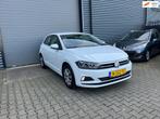 Volkswagen Polo 1.0 MPI AIRCO/NAVI/PARKEERSENSOREN, Auto's, 1005 kg, Stof, Gebruikt, Wit
