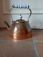 Koperen theepot met wit en blauw porseleinen handvat, Antiek en Kunst, Antiek | Koper en Brons, Ophalen of Verzenden, Koper