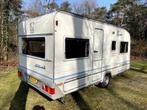 Knaus Azur 450 TU caravan, Vast bed, 750 - 1000 kg, Particulier, 4 tot 5 meter