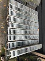 10 mtr afvoergoot met gegalvaniseerd rooster, Doe-het-zelf en Verbouw, Metalen, Ophalen, Gebruikt