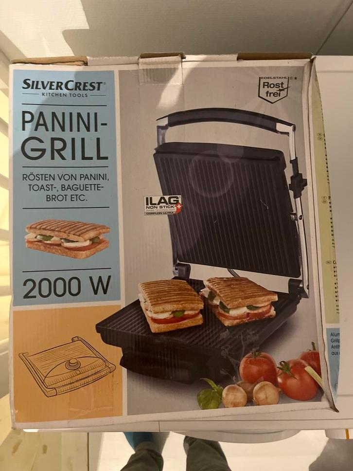 Panini Grill - Silvercrest - 2000W, Witgoed en Apparatuur, Grillplaten, Zo goed als nieuw, Tafelgrill, Vaatwasmachinebestendig