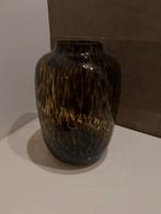 Vaas dierenprint glas panter tijger luipaard bruin, Overige kleuren, Ophalen of Verzenden, Minder dan 50 cm, Glas