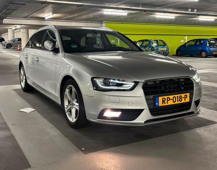 Audi A4 2.0TDI 180PK Avant Multitron 2012 Grijs, Auto's, Audi, Particulier, A4, ABS, Adaptieve lichten, Airbags, Airconditioning