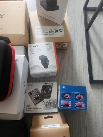Sony Camera’s Set met Gimbals & Accessoires - Nieuw! beschikbaar voor biedingen