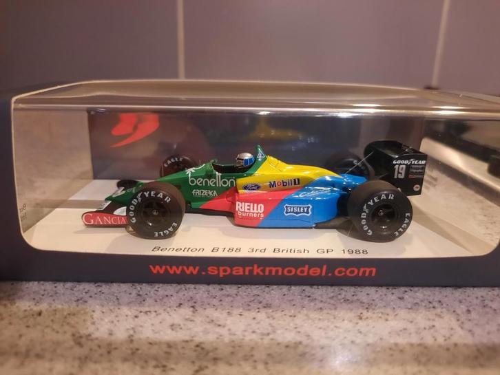 Benetton B188 3rd British GP 1988 Alessandro Nannini 1:43, Hobby en Vrije tijd, Modelauto's | 1:43, Zo goed als nieuw, Auto, Overige merken