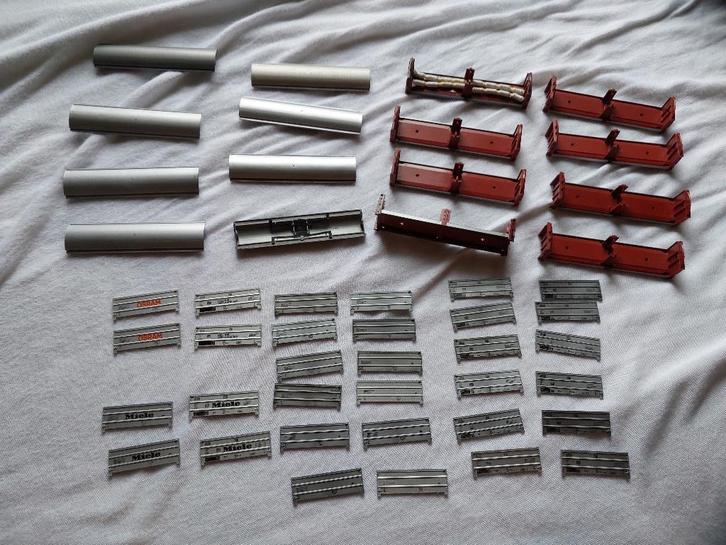 8x N spoor Fleischmann kappen deuren daken 8334 8335 8338, Hobby en Vrije tijd, Modeltreinen | N-Spoor, Gebruikt, Wagon, Gelijkstroom of Wisselstroom