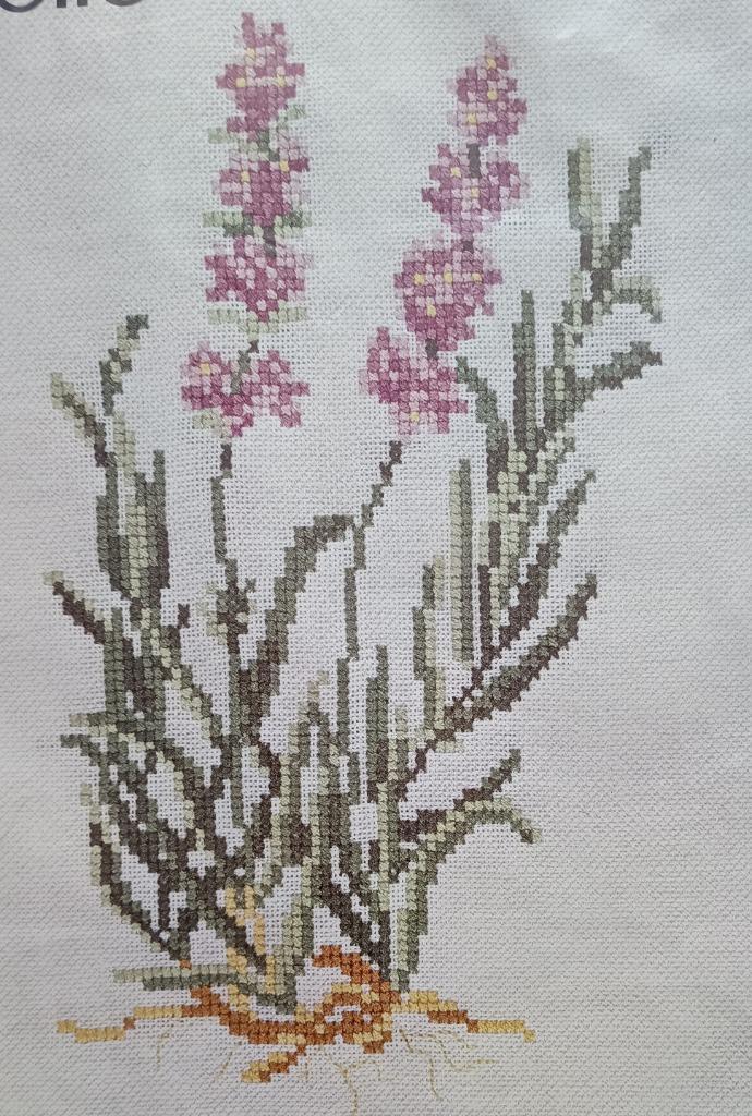 Borduurpakket LIbelle - Marjolein Bastin - Lavendel ZELDZAAM, Hobby en Vrije tijd, Borduren en Borduurmachines, Nieuw, Borduurpakket