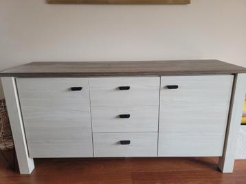 Dressoir Lynn leen bakker goede staat beschikbaar voor biedingen