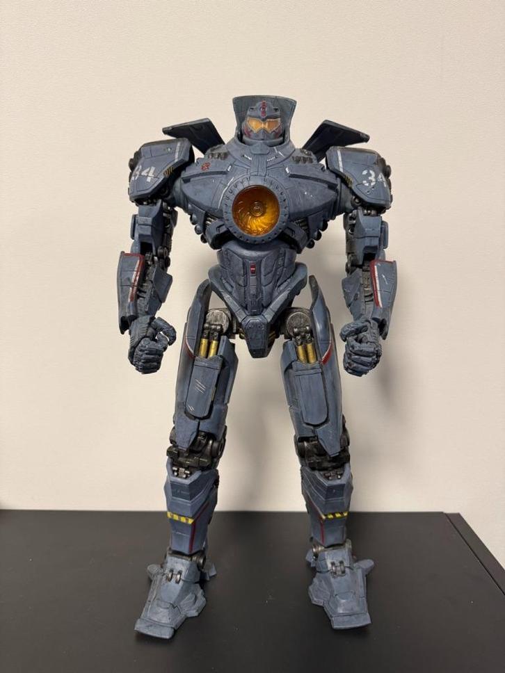 NECA Pacific Rim Gipsy Danger 18 inch (1/4 scale, 45 cm), Verzamelen, Poppetjes en Figuurtjes, Zo goed als nieuw, Ophalen of Verzenden