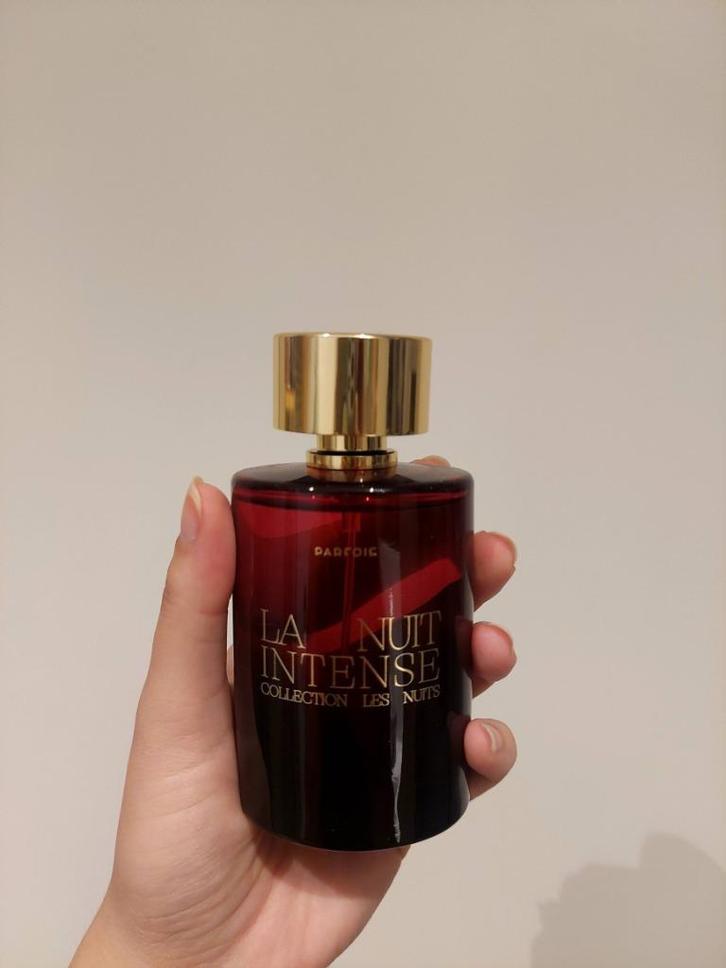 La Nuit Intense Perfume (100 ml), Sieraden, Tassen en Uiterlijk, Uiterlijk | Parfum, Zo goed als nieuw, Ophalen of Verzenden