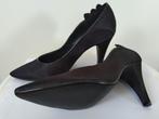 Chique nieuwe pumps van Spaanse H&M m.36. Gratis haarlak., Zwart, Nieuw, Ophalen of Verzenden, Pumps