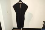 Karen Millen gebreide jurk zwart open sier kant op de rug 3, Maat 38/40 (M), Karen Millen, Verzenden, Zwart