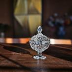 Vintage glazen bonbonschaaltje op voet – 17,5 cm hoog, Verzenden, Overige stijlen, Glas, Schaal of Schalen