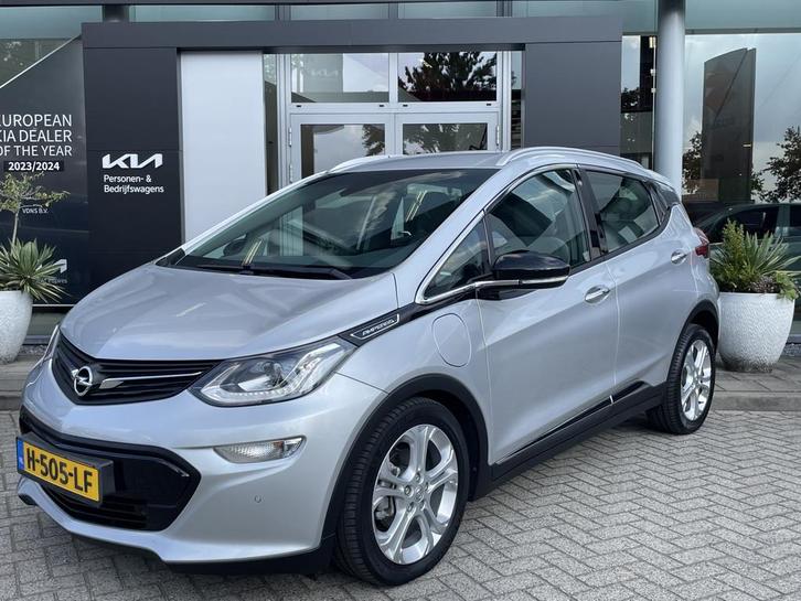 Opel Ampera-E Business executive 60 kWh // Stoelverwarming /, Auto's, Opel, Te koop, Ampera-e, ABS, Achteruitrijcamera, Airbags