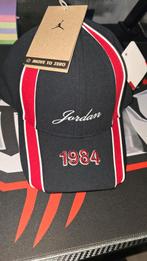 NIKE AIR JORDAN 1984 PET/CAP UNISEX SIZE M/L NIEUW, Kleding | Heren, Hoeden en Petten, Ophalen of Verzenden, Nieuw