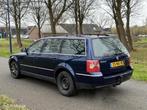 Volkswagen Passat Variant 1.8 Turbo *DISTRIBUTIE VV *AUTOMAA, 1442 kg, Stof, Gebruikt, 4 cilinders