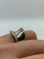 V488 Prachtige zilveren modernist ring maat 19, Z, 19 tot 20, Ophalen of Verzenden, X