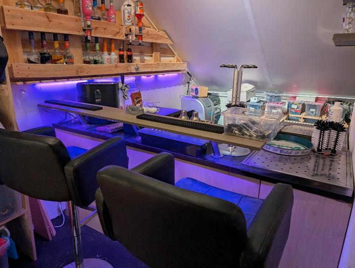 Thuisbar, meubel met inrichting, Huis en Inrichting, Woonaccessoires | Wandplanken en Boekenplanken, Nieuw, Ophalen