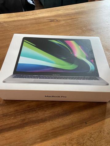MacBook Pro 13 inch met apple m1 chip, SSD 512 gb - nieuw! beschikbaar voor biedingen