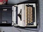 Typemachine van Scheidegger. In koffer en afdekhoes., Ophalen, Gebruikt