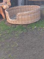 Grote rieten hondenmand, Ophalen, Zo goed als nieuw, Riet