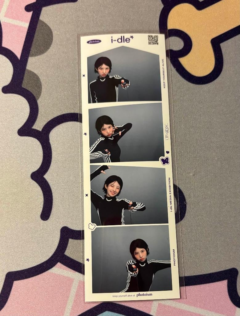 Gidle/Idle Soyeon / Shuhua x Photosim city of sense 4cut, Ophalen of Verzenden, Nieuw, Foto of Kaart