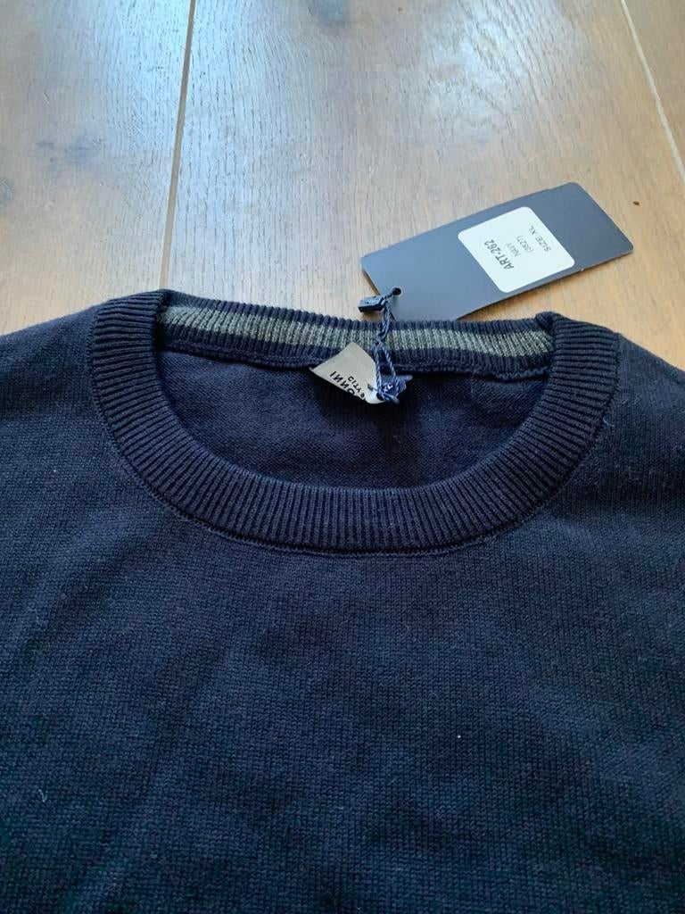 Donker blauwe heren trui maat xl, Kleding | Heren, Truien en Vesten, Ophalen of Verzenden, Nieuw, Maat 56/58 (XL), Blauw