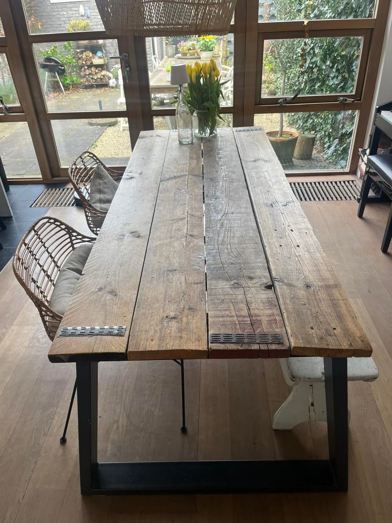 Robuuste eettafel, Ophalen, 200 cm of meer, 50 tot 100 cm, Zo goed als nieuw