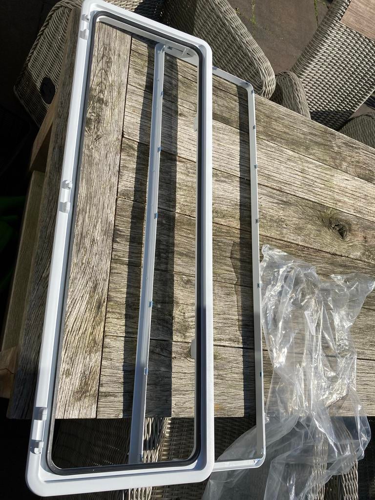 Binnenkader serviceluik Knaus Sport 420QD Silver edition, Ophalen, Nieuw