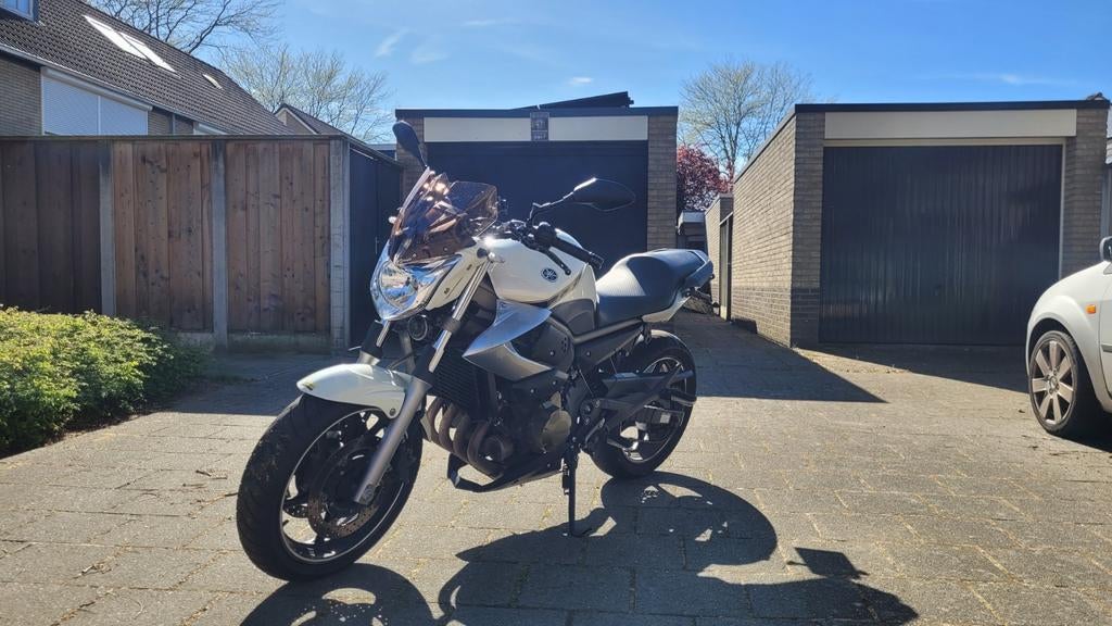 Yamaha xj6 N (2009) parelmoer., Occasion, 4 cilinders, Motorrijbewijs A, Particulier