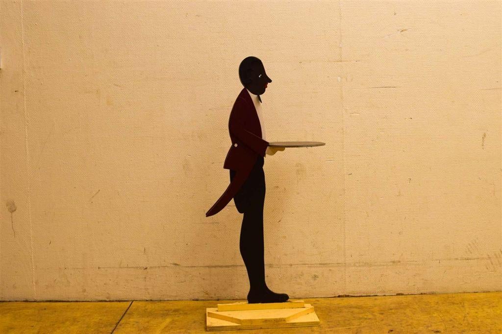 Houten Butler met dienblad 50212, Verzamelen, Ophalen of Verzenden, Gebruikt, Dier