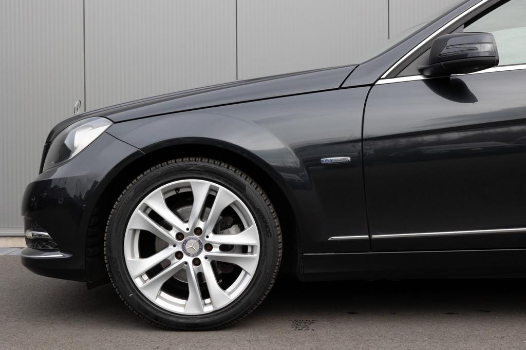 Mercedes-Benz C-Klasse 180 Business Class Avantgarde, Auto's, Mercedes-Benz, Automaat, 1796 cc, Zwart, Origineel Nederlands