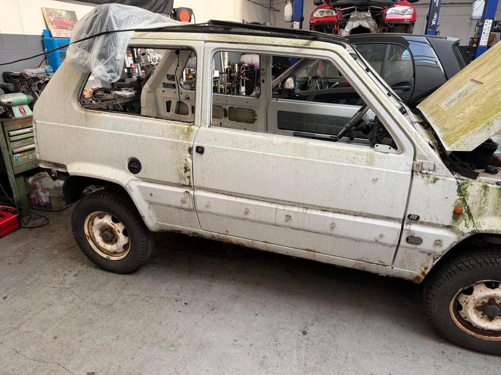 Fiat Panda 4x4 restauratie of onderdelen veel nieuwe parts, Auto's, Oldtimers, Bedrijf, Te koop