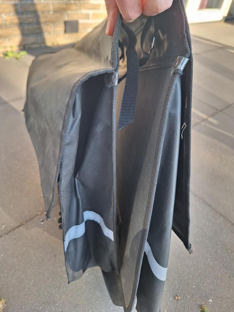 Zwarte fietstassen, Fietsen en Brommers, Fietsaccessoires | Fietstassen, Ophalen of Verzenden, Gebruikt, Onbekend