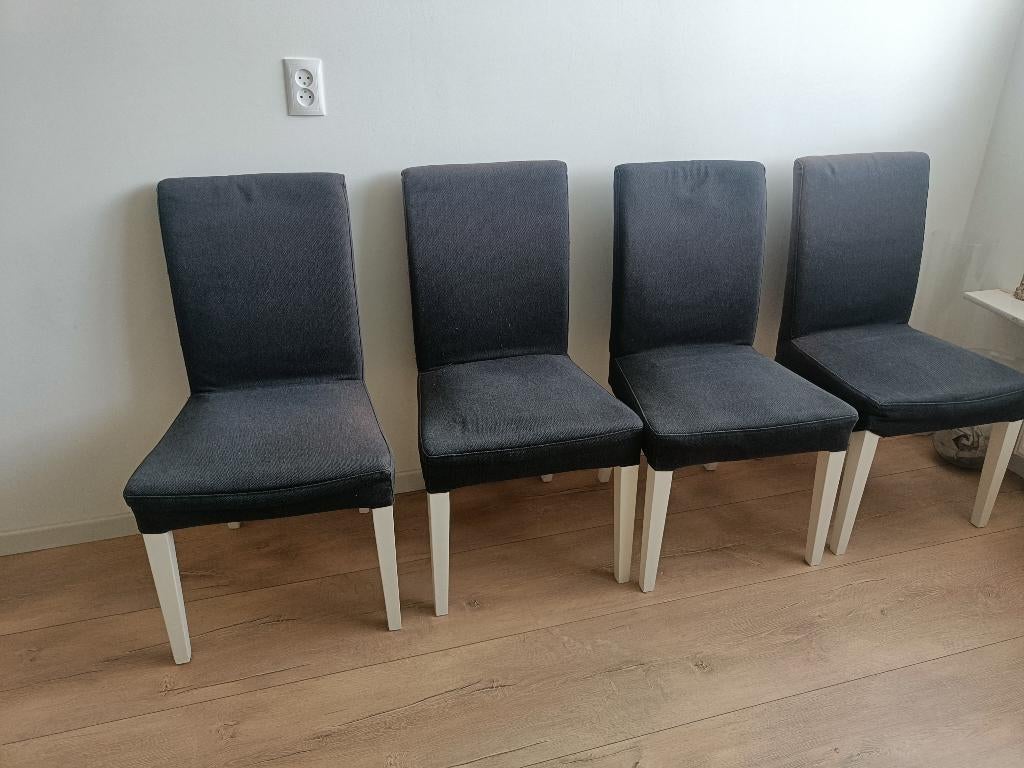 Ikea eetkamerstoelen Bergmund, Huis en Inrichting, Stoelen, Ophalen, Gebruikt, Vier, Stof