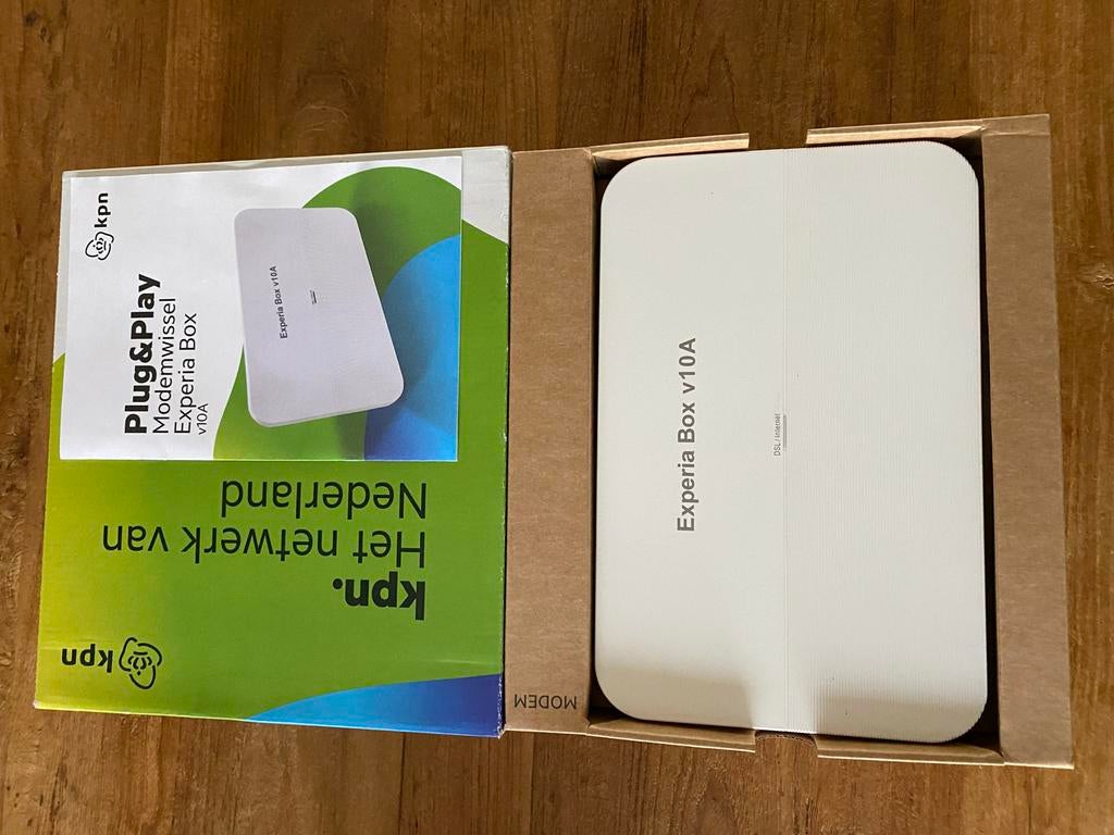 KPN Experia Box v10A, Computers en Software, Routers en Modems, Ophalen of Verzenden, Nieuw, Router met modem