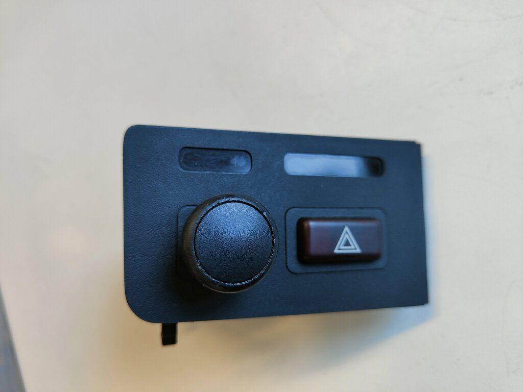 Schakelaar verlichting BMW 3-Serie E30 tot 09/1987 613113760, Auto-onderdelen, Dashboard en Schakelaars, Gebruikt, -, Ophalen of Verzenden