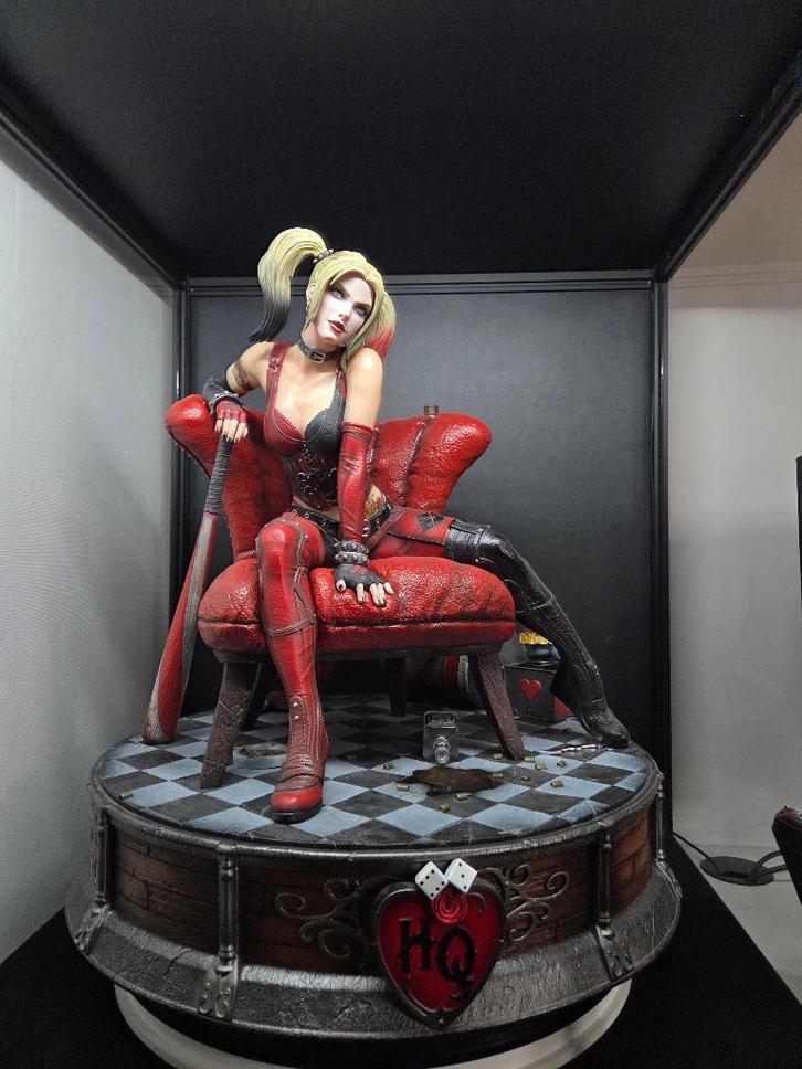 Harley Quinn, Deluxe version, 1/3, prime 1 studio, Verzamelen, Beelden en Beeldjes, Zo goed als nieuw, Mens, Ophalen