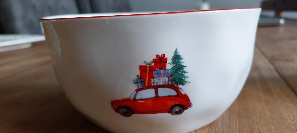 Gusta Kerst Servies: 1 Schaal en 2 Mokken, Keramiek, Ophalen of Verzenden, Overige stijlen, Schaal of Schalen