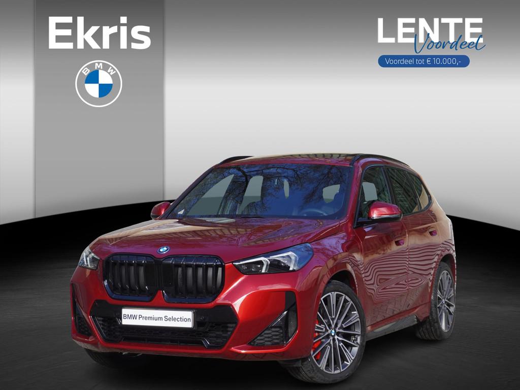 BMW X1 xDrive25e M Sportpakket Pro | Comfort Pack | Trekhaak, Stof, 105 min, Bedrijf, Hybride Elektrisch/Benzine