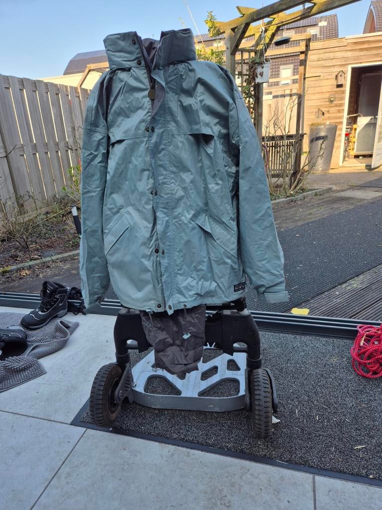 Regenpak maat L arafura lichtblauw met grijze broek, Ophalen of Verzenden, Gebruikt, Regenpak, Dames