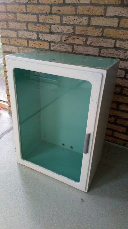 oude vitrinekast ziekenhuis, Ophalen, Gebruikt, 50 tot 100 cm, 150 tot 200 cm