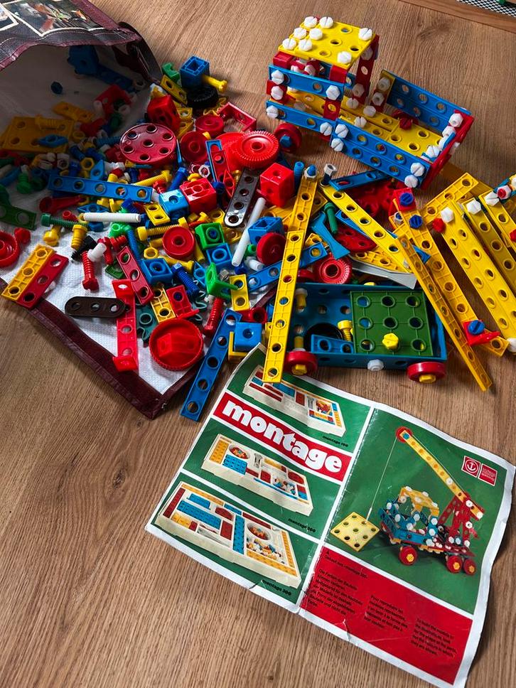Montage bouwstenen speelgoed van vroeger, Kinderen en Baby's, Speelgoed | Bouwstenen, Gebruikt, Overige merken, Ophalen of Verzenden
